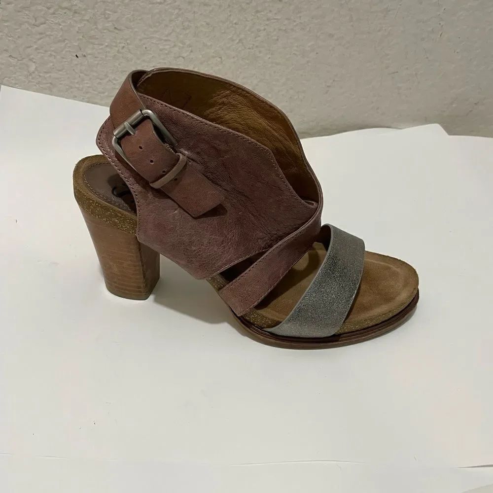 SOFFT Christine Platform Stacked Heel Leather Sandals Beta Gray Anthracite Sz 9